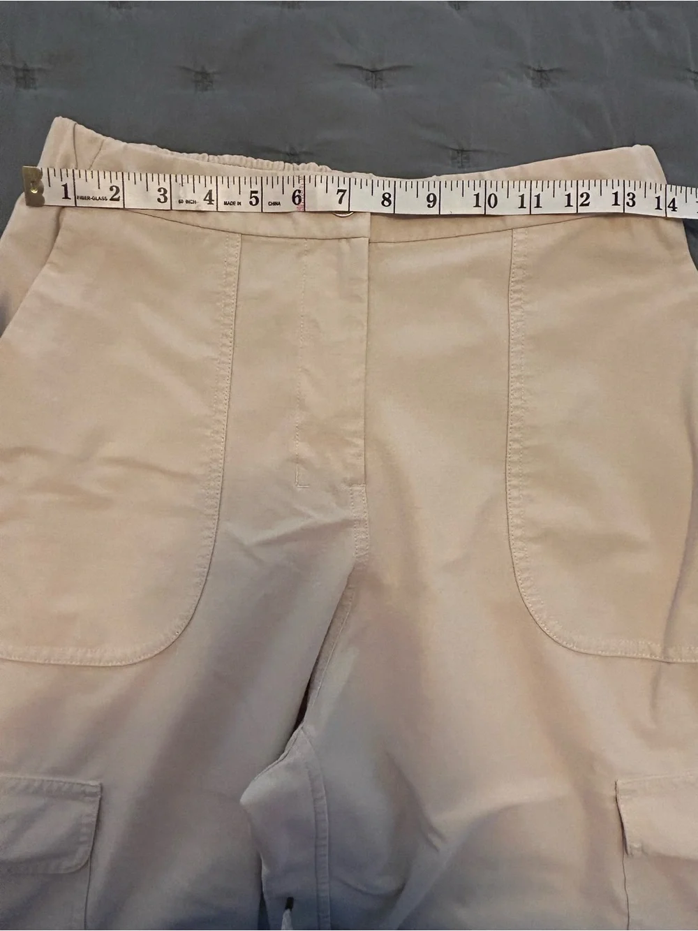 Lululemon Light Utilitech Cargo Pocket High Rise Crop Natural Ivory Size 28